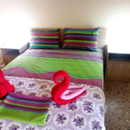 Kostas Beach Apartment *