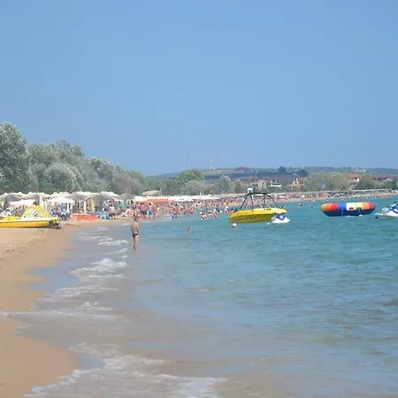 Kostas Beach Nea Plagia